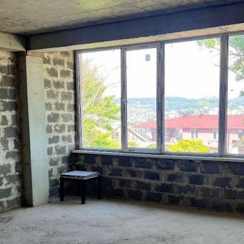 Продается 1-комнатная квартира, 42 м²