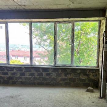 Продается 1-комнатная квартира, 42 м²