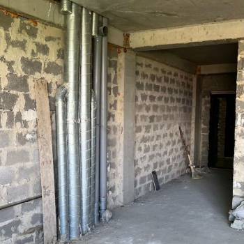 Продается 1-комнатная квартира, 42 м²