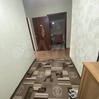 Продается 1-комнатная квартира, 43 м²