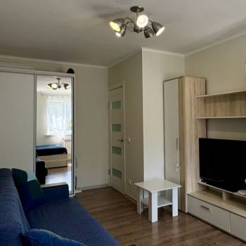 Продается 1-комнатная квартира, 33 м²