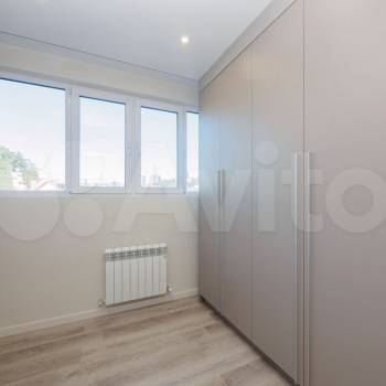 Продается Многокомнатная квартира, 180 м²