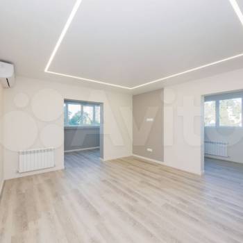 Продается Многокомнатная квартира, 180 м²
