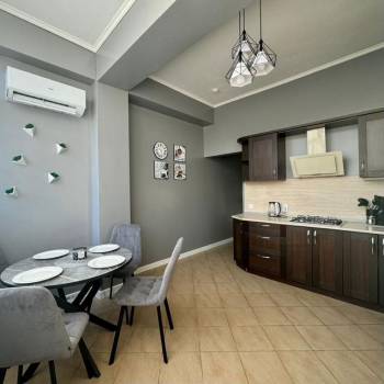 Продается 2-х комнатная квартира, 81 м²