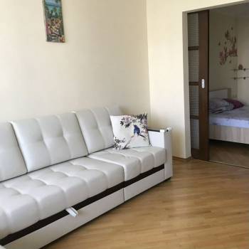 Сдается 1-комнатная квартира, 46 м²