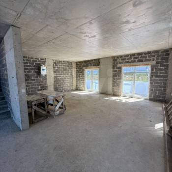 Продается Дом, 180 м²