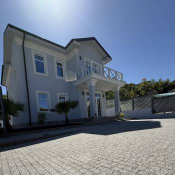 Продается Дом, 180 м²