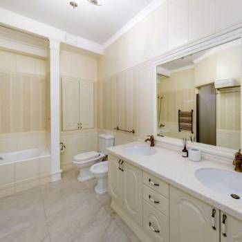 Сдается Многокомнатная квартира, 274 м²