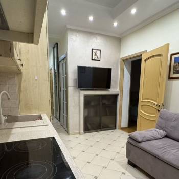 Продается 3-х комнатная квартира, 48 м²