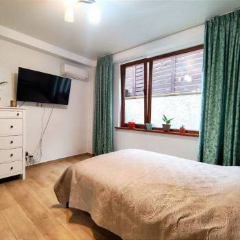 Продается 1-комнатная квартира, 32 м²