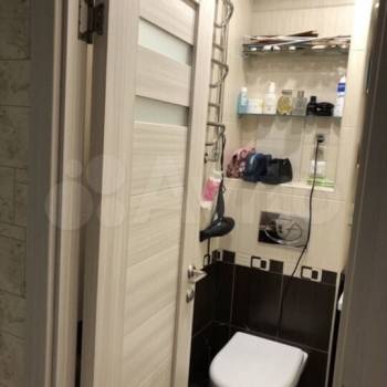 Продается 1-комнатная квартира, 32 м²