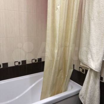 Продается 1-комнатная квартира, 32 м²