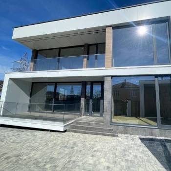 Продается Дом, 200 м²