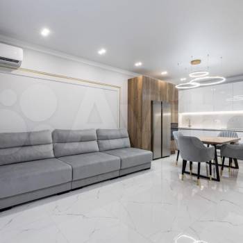 Продается Многокомнатная квартира, 100 м²