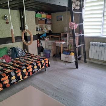 Продается 1-комнатная квартира, 37 м²