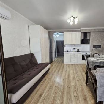 Продается 1-комнатная квартира, 37 м²
