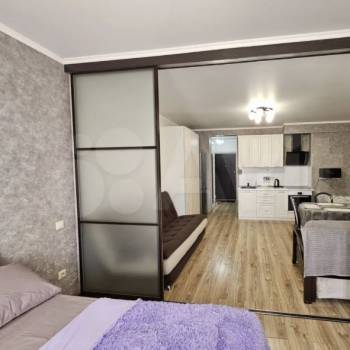 Продается 1-комнатная квартира, 37 м²