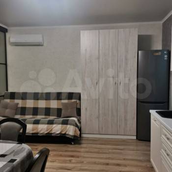Продается 1-комнатная квартира, 37 м²