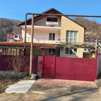 Продается Дом, 200 м²