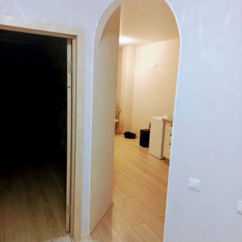 Продается 1-комнатная квартира, 37 м²