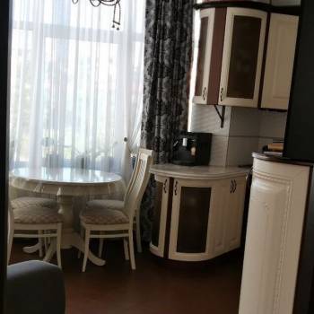 Продается Многокомнатная квартира, 76 м²