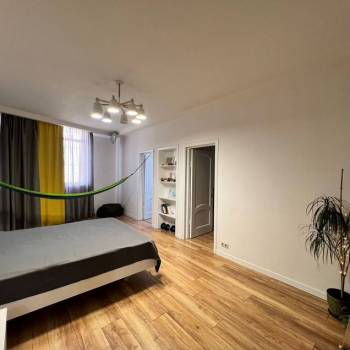 Продается 2-х комнатная квартира, 57 м²