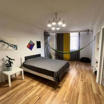 Продается 2-х комнатная квартира, 57 м²