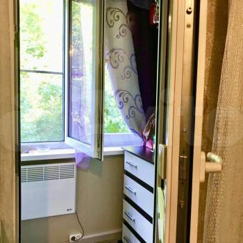 Продается 1-комнатная квартира, 35 м²