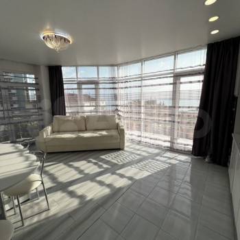 Продается 1-комнатная квартира, 53 м²