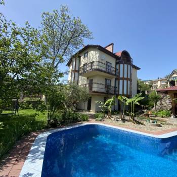 Продается Дом, 350 м²