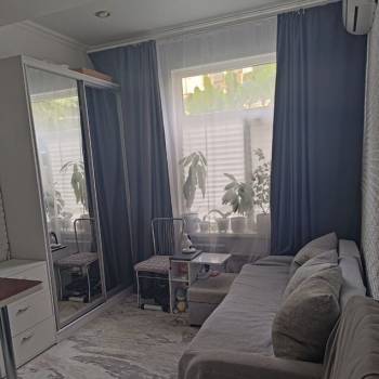 Продается 1-комнатная квартира, 17,7 м²