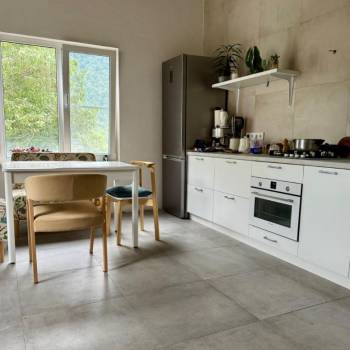 Продается 1-комнатная квартира, 50 м²