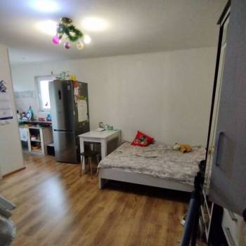 Продается 1-комнатная квартира, 45 м²