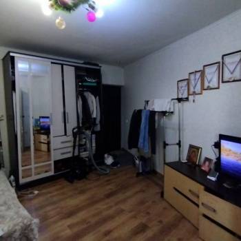 Продается 1-комнатная квартира, 45 м²