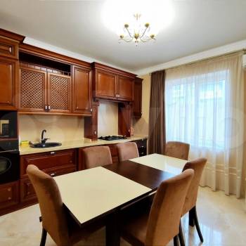 Продается Многокомнатная квартира, 105 м²