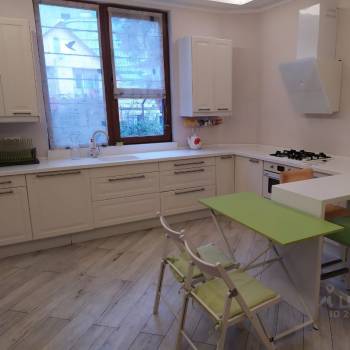 Сдается Дом, 200 м²