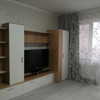 Продается 1-комнатная квартира, 48 м²