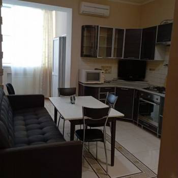 Сдается 2-х комнатная квартира, 83 м²