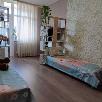 Продается Многокомнатная квартира, 107 м²