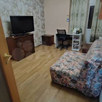 Продается Многокомнатная квартира, 107 м²