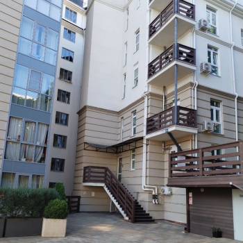 Продается 1-комнатная квартира, 32 м²