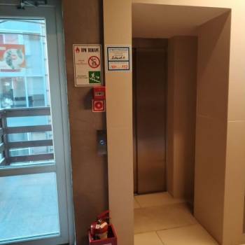 Продается 1-комнатная квартира, 32 м²