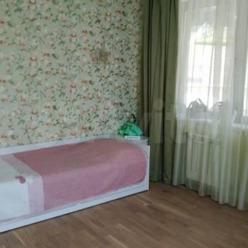 Продается Многокомнатная квартира, 106 м²