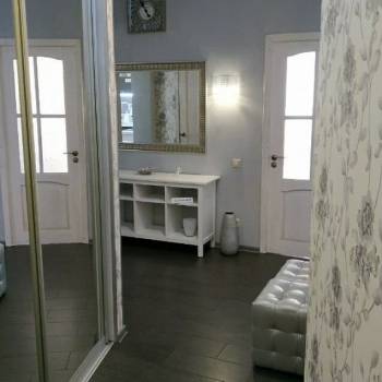 Продается Многокомнатная квартира, 106 м²