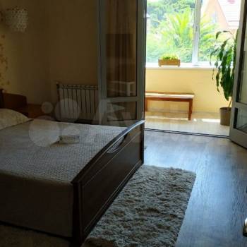 Продается Многокомнатная квартира, 106 м²