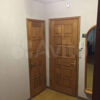 Продается 3-х комнатная квартира, 63 м²