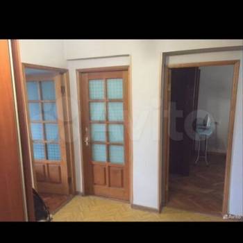 Продается 3-х комнатная квартира, 63 м²