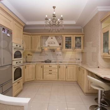 Продается Многокомнатная квартира, 170 м²
