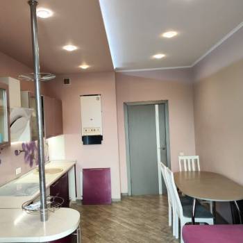 Продается 2-х комнатная квартира, 72 м²