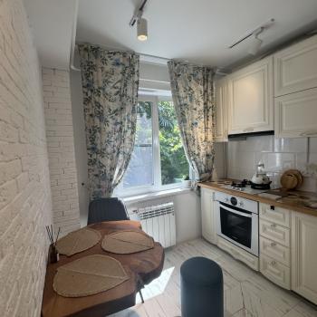 Продается 1-комнатная квартира, 32 м²